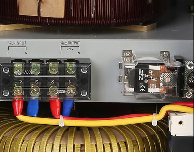 220穩壓器 220穩壓器