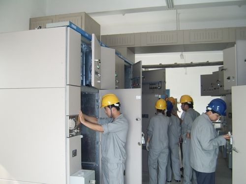 電壓調節器 電壓調節器