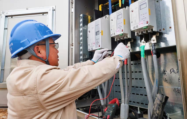 干式變壓器怎樣調(diào)電壓